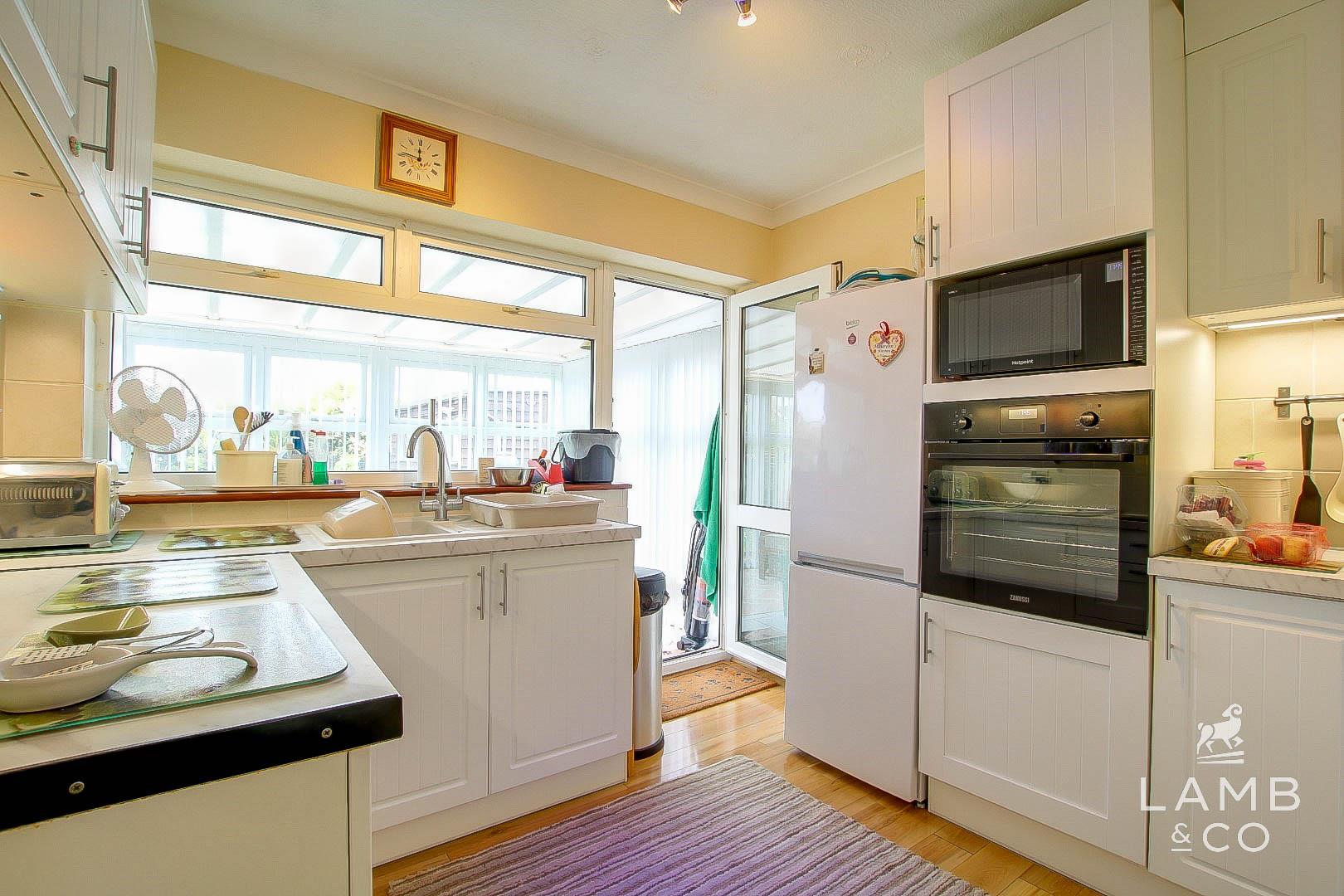 Chaucer Close, ClactononSea Lamb & Co Property